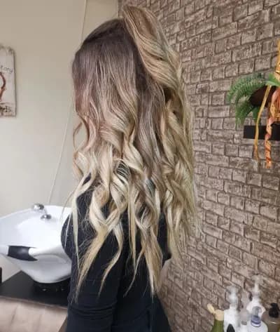 Салон за красота Vouge Hairstyle Габрово