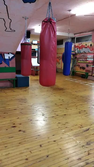 Спортен център Олимпия джим