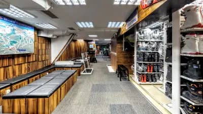 Ski & Board Traventuria - Borovets