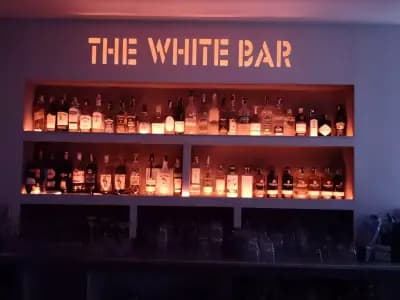 The White Bar