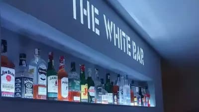 The White Bar
