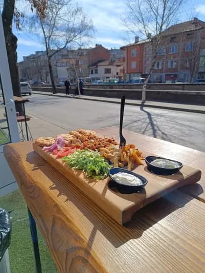 GYROS Гоце Делчев-MOLLY не е това,което си мислиш