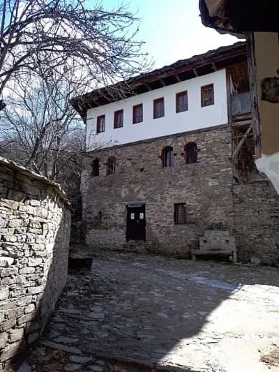 Базотева Къща