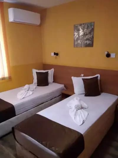 Hotel Toni