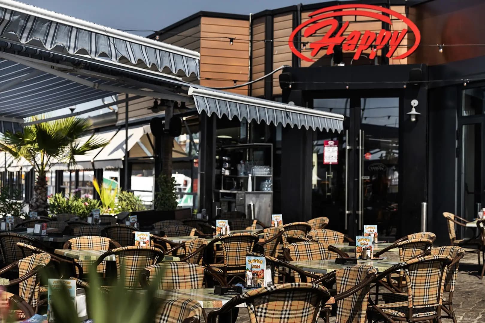 Happy Bar & Grill Varna Morska Gara