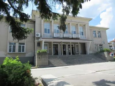 ОСНОВНО УЧИЛИЩЕ СВ. СВ. КИРИЛ И МЕТОДИЙ