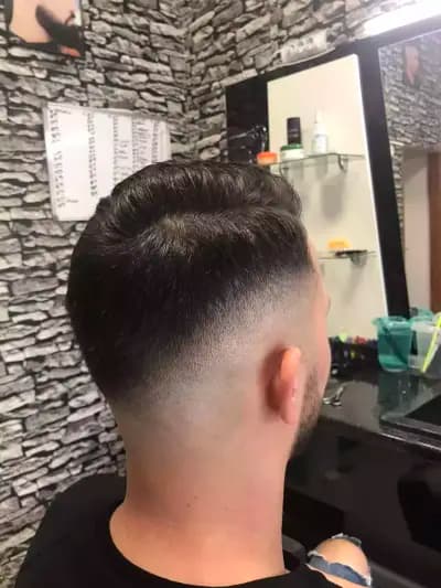 BARBER SHOP STYLE