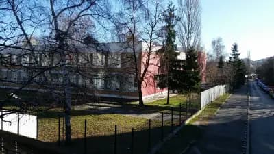 Национална търговско-банкова гимназия