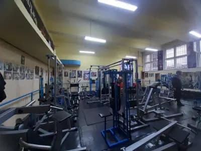 Фитнес „Херкулес“