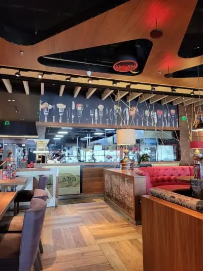 Happy Bar & Grill Sveta Nedelya