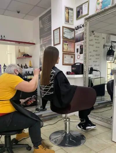 Фризьорско Студио Тя и Той