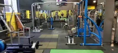 Фитнес център,, HAMMER CROSS"Ботевград