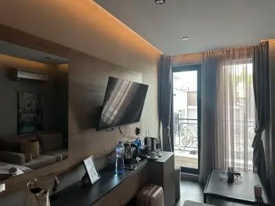 SOHO Apart House