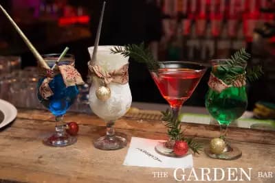 The Garden Bar Food&Cocktails