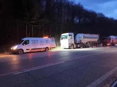 Auto Giurza Пътна Помощ - Ботевград TIR SERVICE