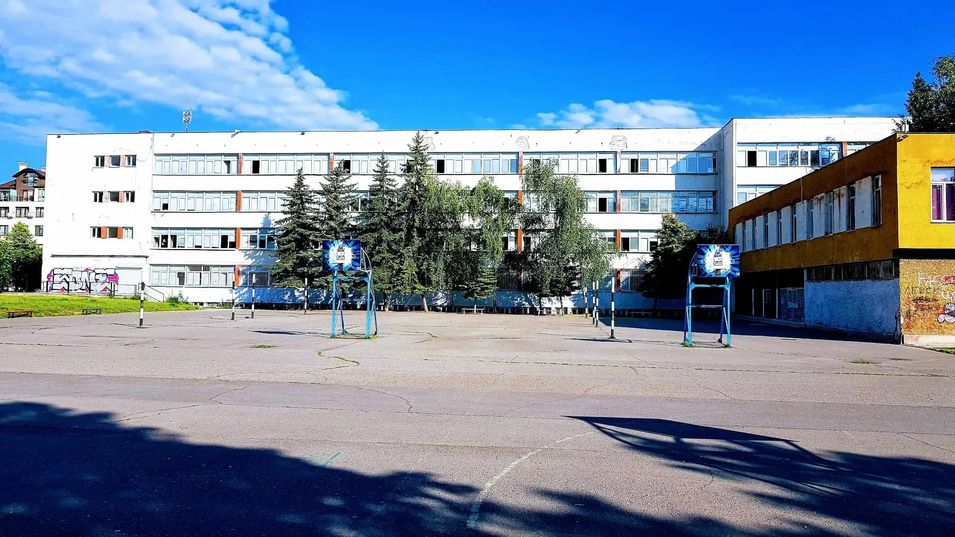 10 СУ Теодор Траянов