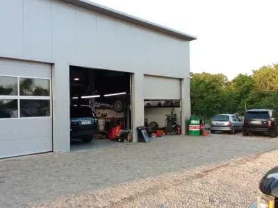 Exclusive R Car Center