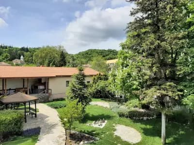 Villa Mezek