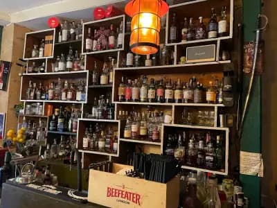 СандъкЪ Whisky & Gin bar