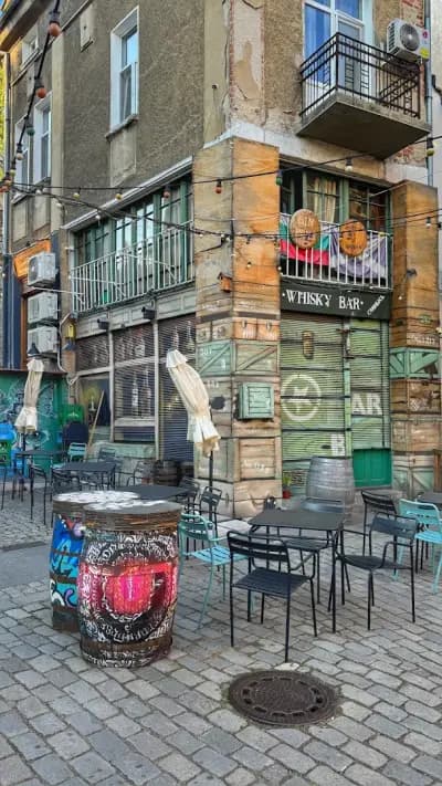 СандъкЪ Whisky & Gin bar