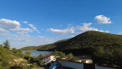 Хотел и Ресторант “Сребърно Езеро”