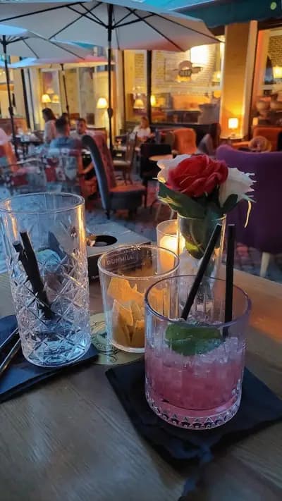 ANYWAY cocktail bar
