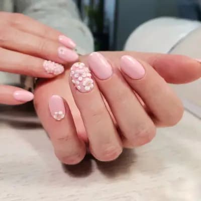 Veli Hristova nails