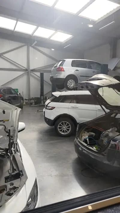 AutoSoft - АвтоСофт - Сервиз за автоелектроника и електромобили