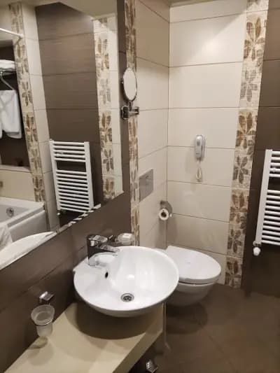 Earth & People Hotel & SPA - Free Parking