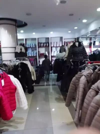 Галакси трейд център
