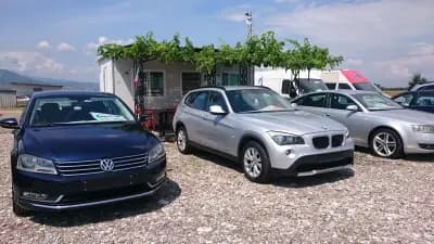 Car dealer Yovi BG