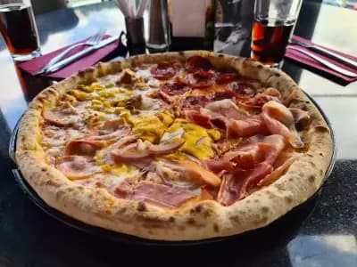 Mr. Pizza - Paradise Center