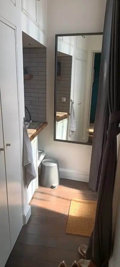 Room eleven