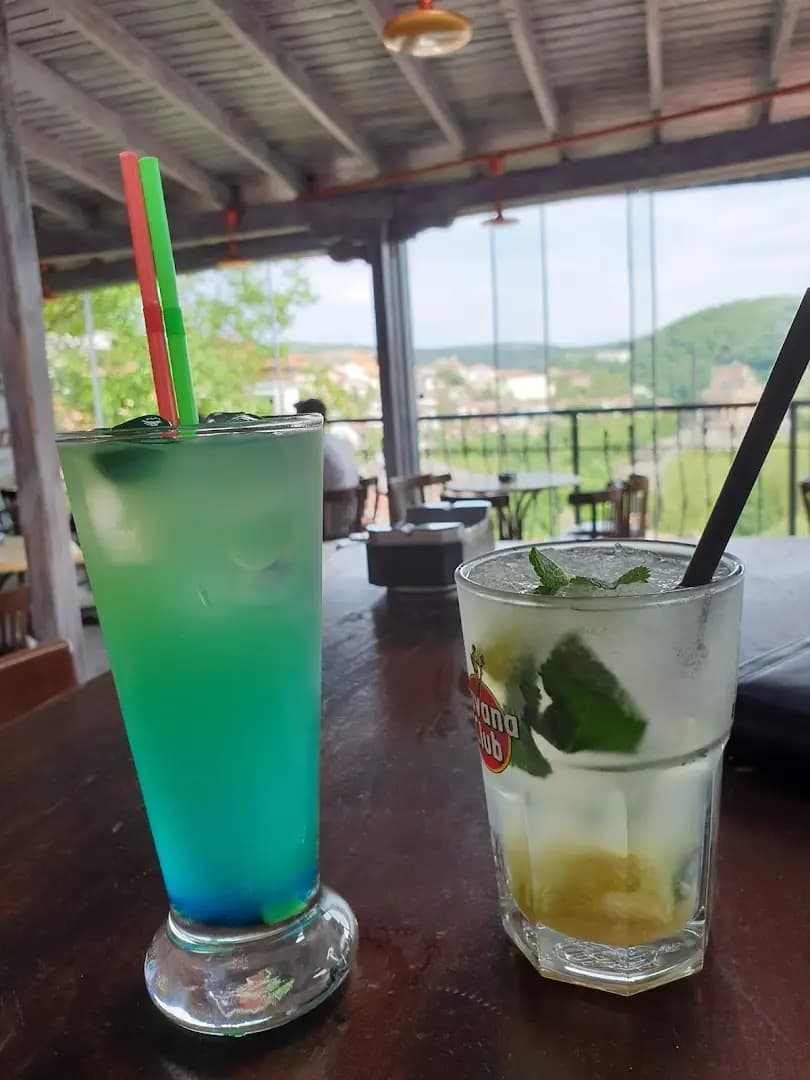 Sammy's Bar