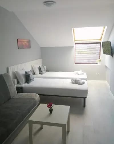 La Piazza Hotel