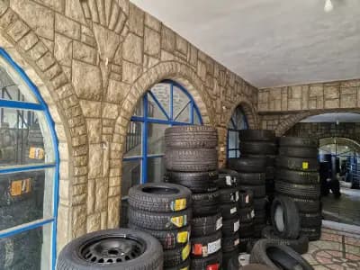 Гуми и джанти Замъка