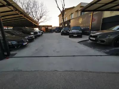 GRAND LUXURY AUTOS Ltd.