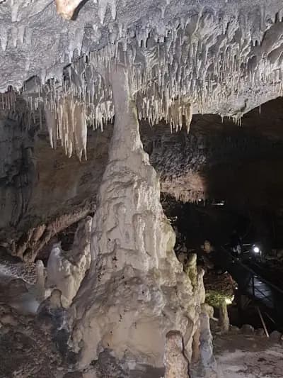 пещера Снежанка