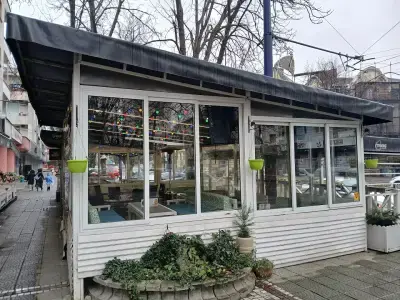 Кафене "Лаваца"