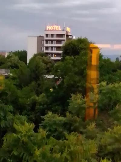 Хотел и бизнес център "Тракия"