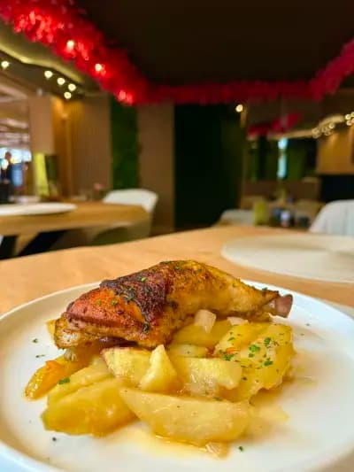 Paradise Bar & Dinner