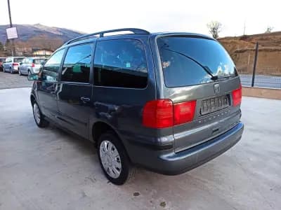 Автокъща М и М Кар