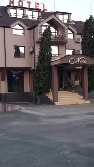 Хотел „Найс“