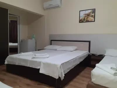 Guest Rooms Simona