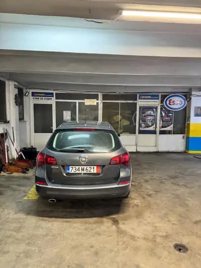 Автокъща Дикар