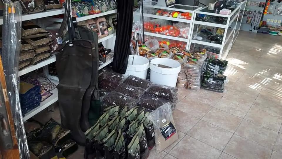 Риболовен магазин-Fishing shop-при Милен