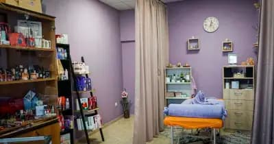 Triquetra Massage Center