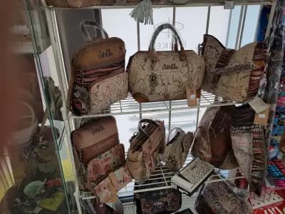 КНИЖАРНИЦА Офис Груп България АД