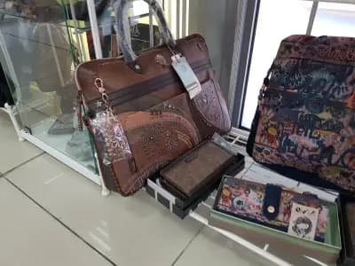 КНИЖАРНИЦА Офис Груп България АД