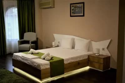 Hotel Oppium Restaurant & Garden